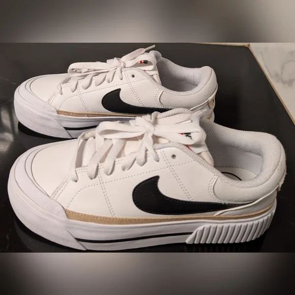 Nike Court Legacy Lift Platform Sneakers Size 7 MSRP $94.99 - Picture 4 of 11